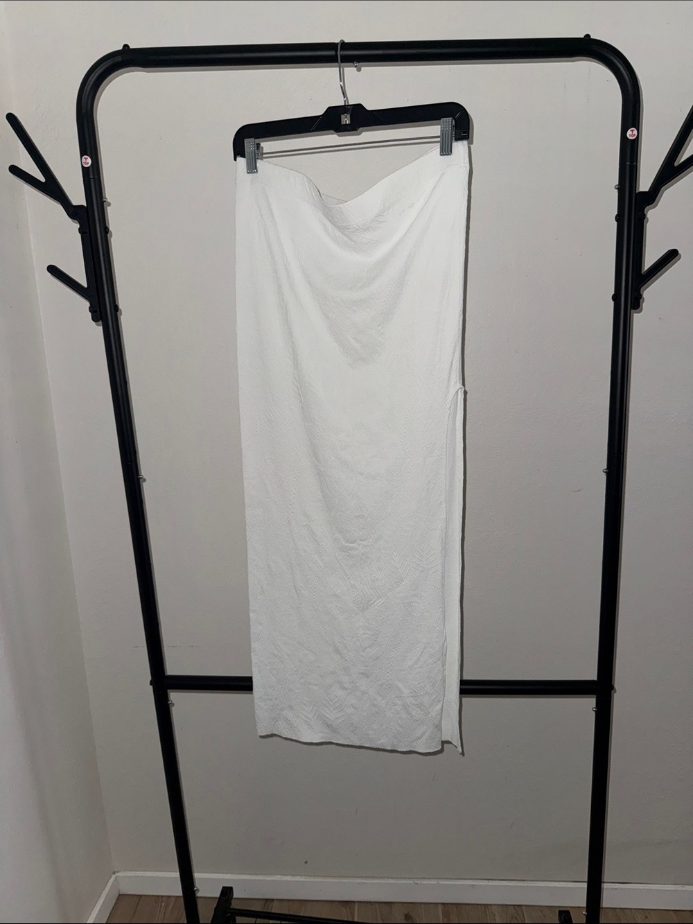 JMP The Label White Cover up Maxi Skirt - Sleek Women’s Silhouette